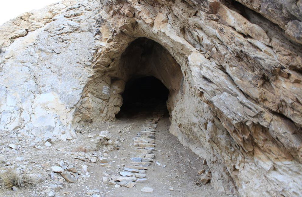 Tsagaan Agui - Cave paintings - photo