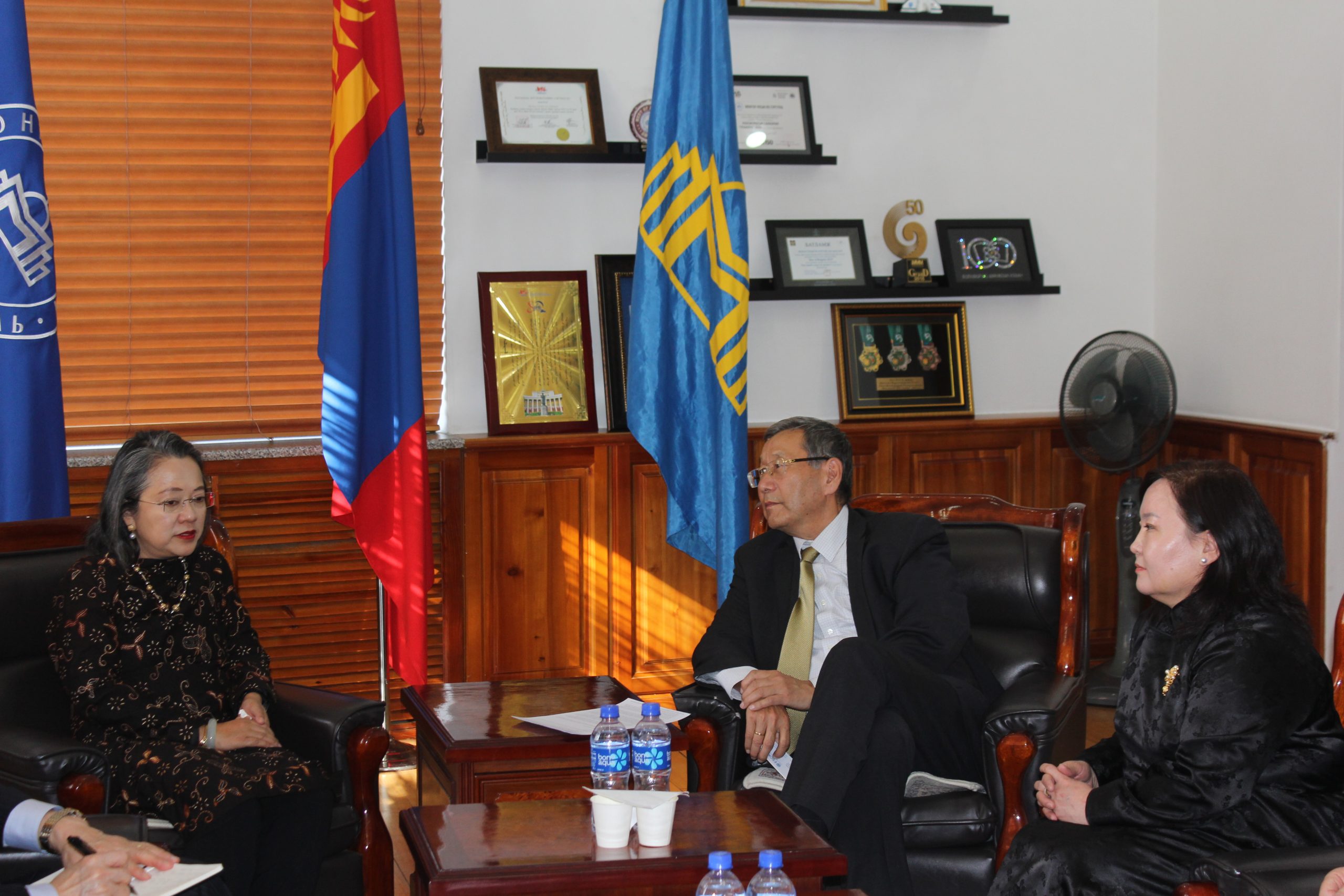 Ms. Armida Salsiah ALISJAHBANA, UN Undersecretary General, Executive Secretary of UN ESCAP visited the National University of Mongolia